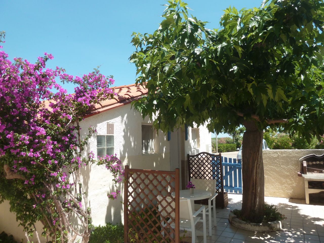 Location studio Le Baracr�s N&deg;2364 image 1